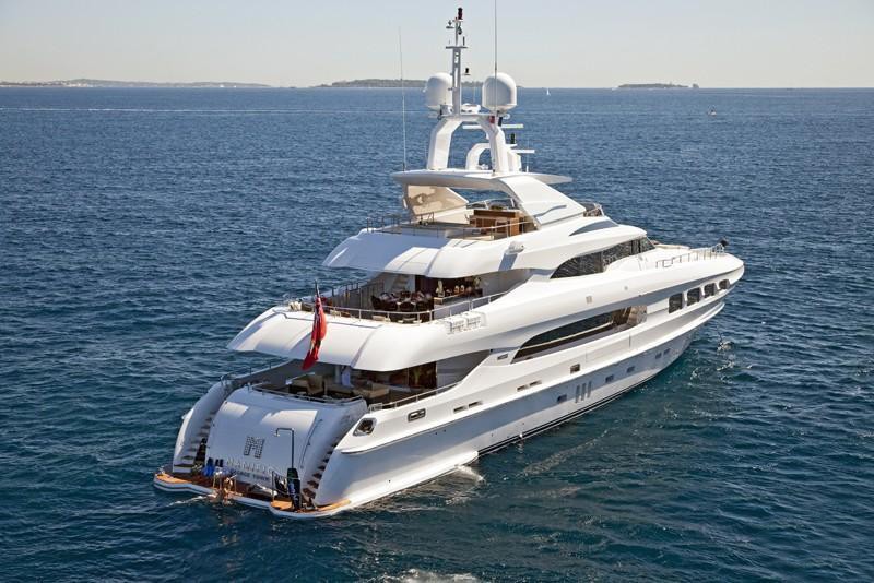 [40m-Yacht-MANIFIQ]-6421-155.jpg