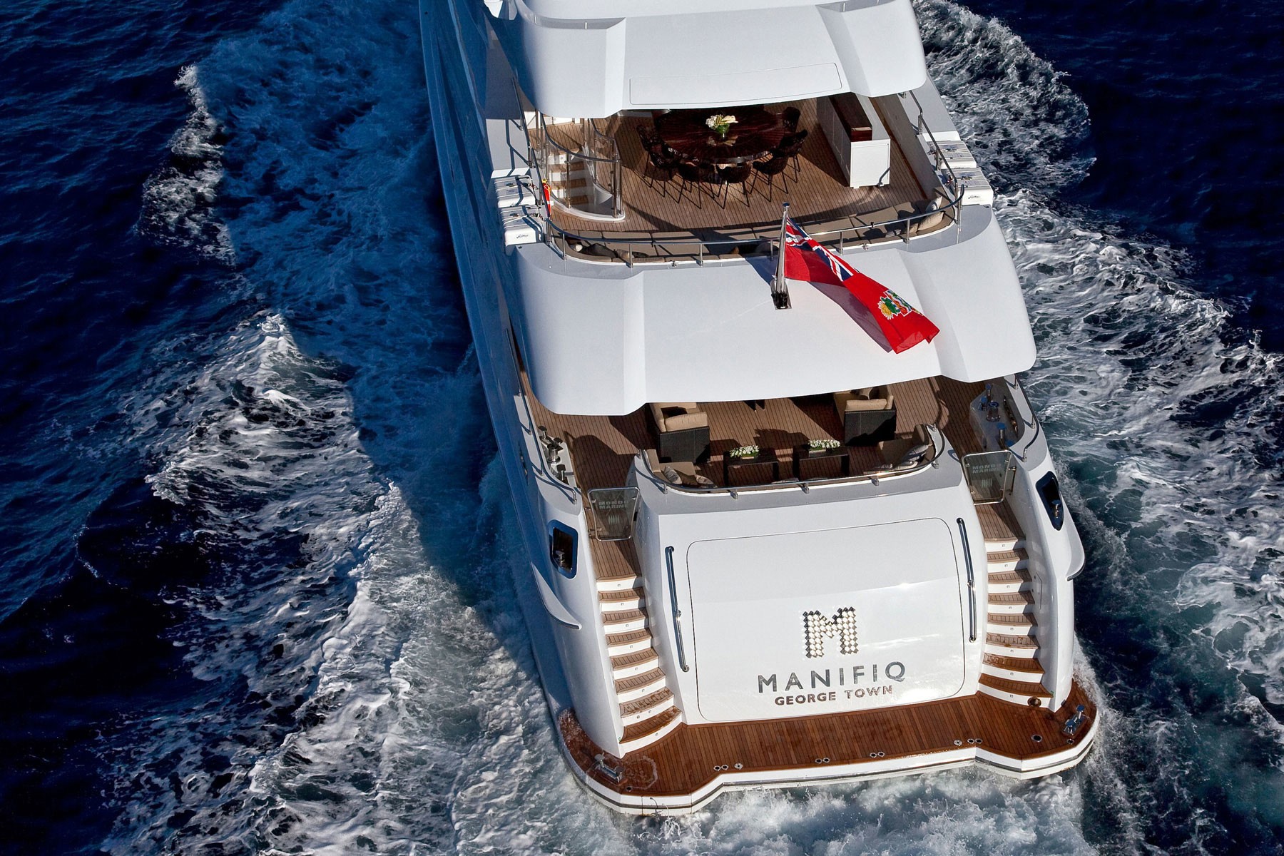 [40m-Yacht-MANIFIQ]-6421-175.jpg