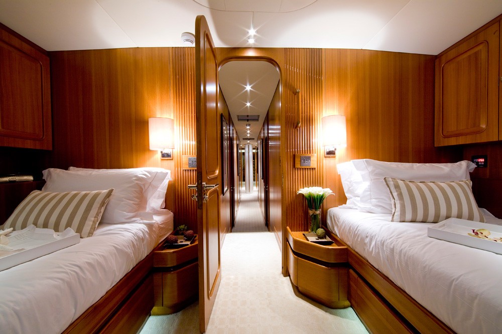 [41m-Yacht-MIRABELLA-III]-6090-123.jpg
