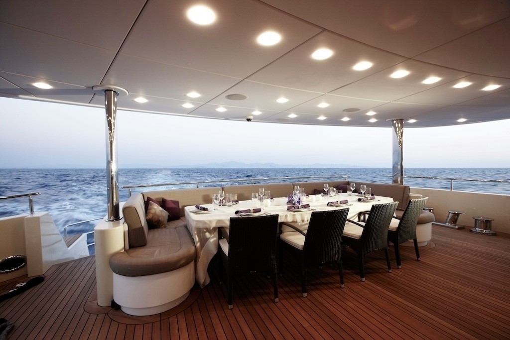 [42m-Yacht-E-AMPAMP-E]-6310-73.jpg