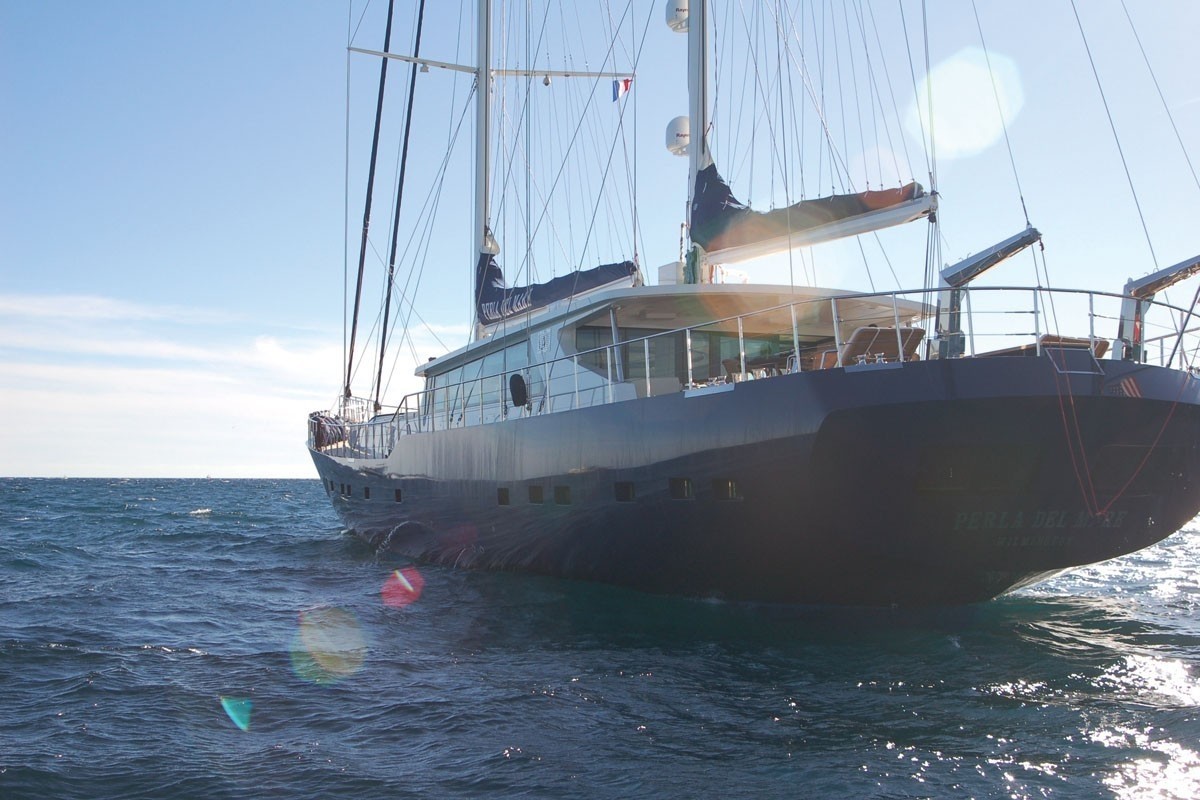[42m-Yacht-PERLA-DEL-MARE]-6179-170.jpg