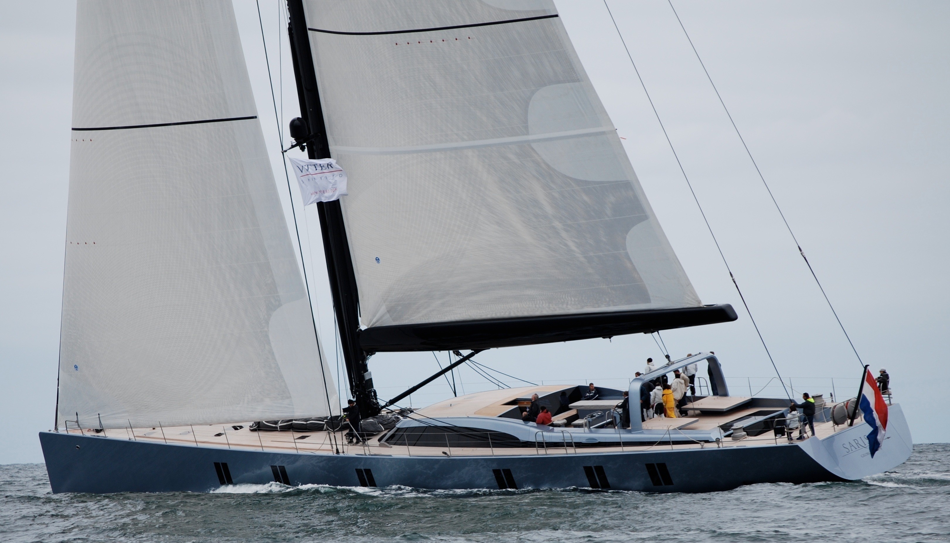 [42m-Yacht-SARISSA]-6328-125.jpg