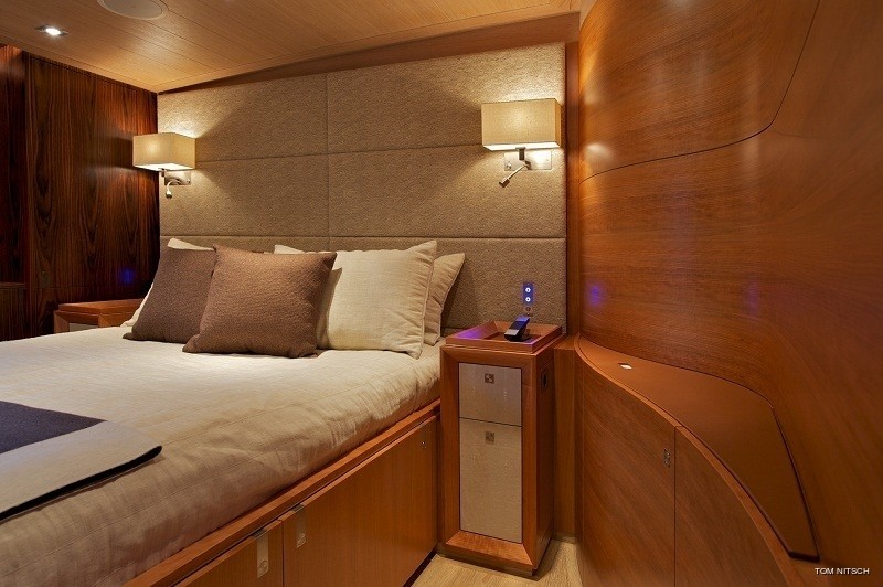 [42m-Yacht-SARISSA]-6328-156.jpg