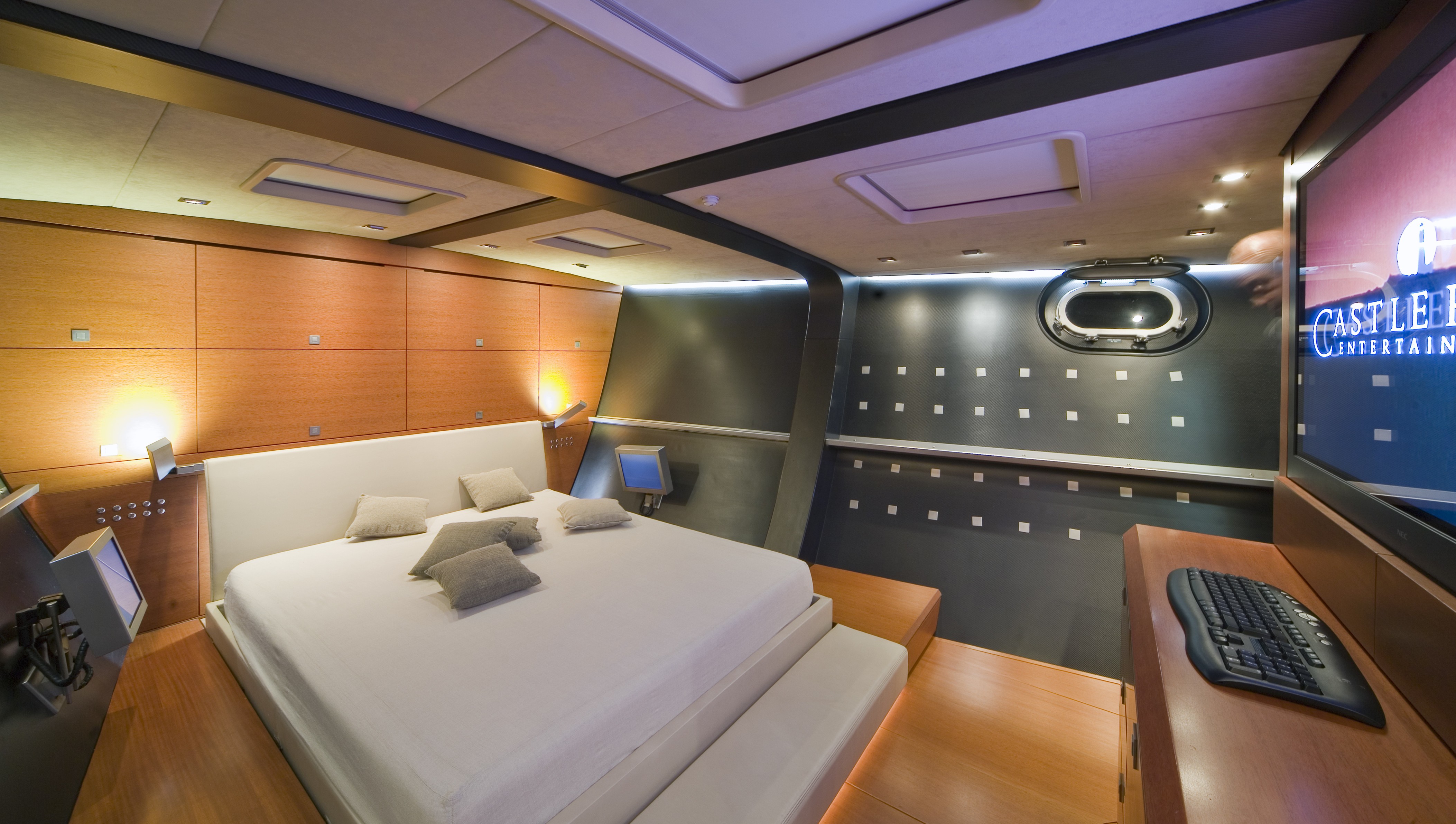 [42m-Yacht-YAMAKAY]-6734-155.jpg