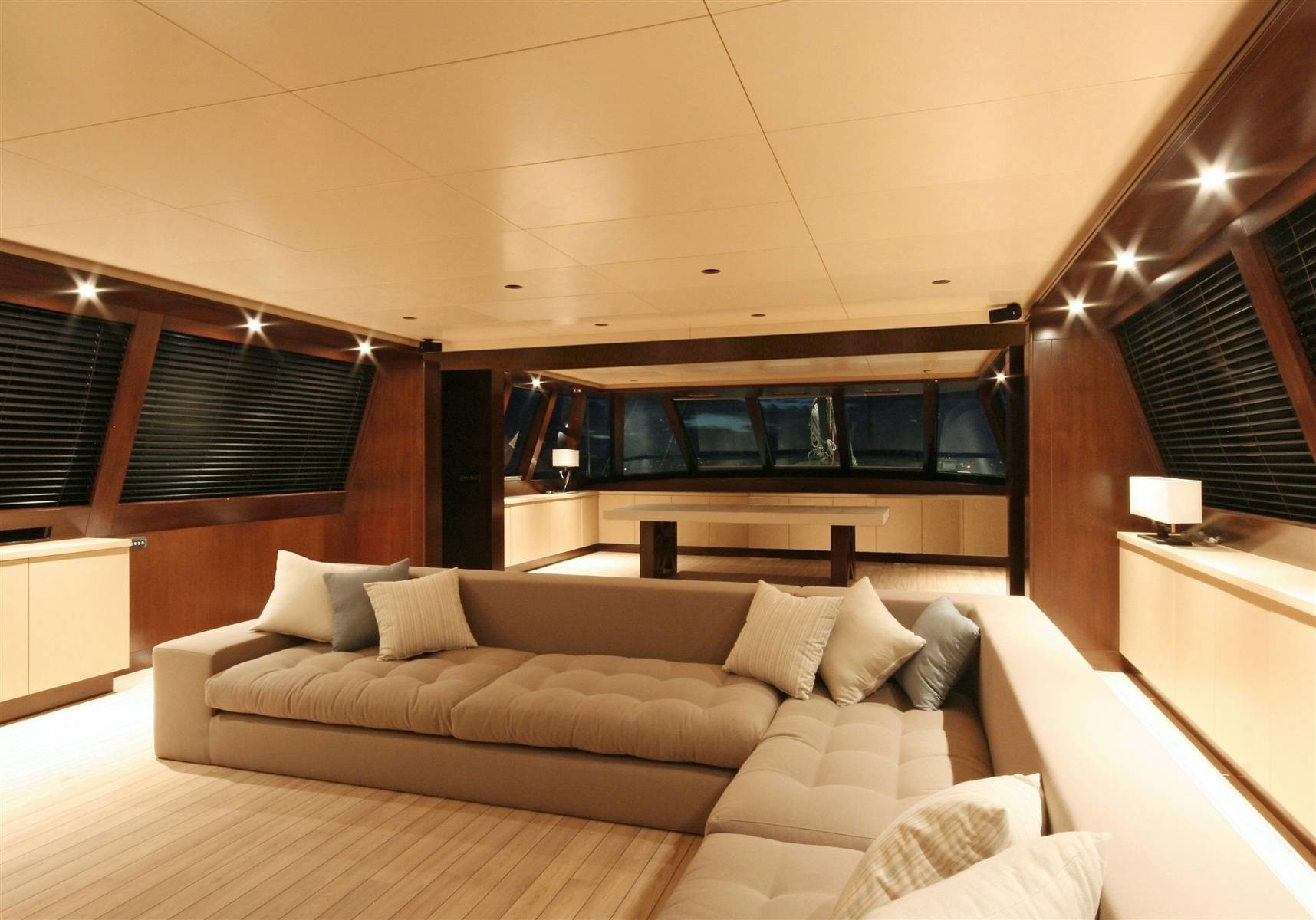 [45m-Yacht-INFINITY]-6045-156.jpg
