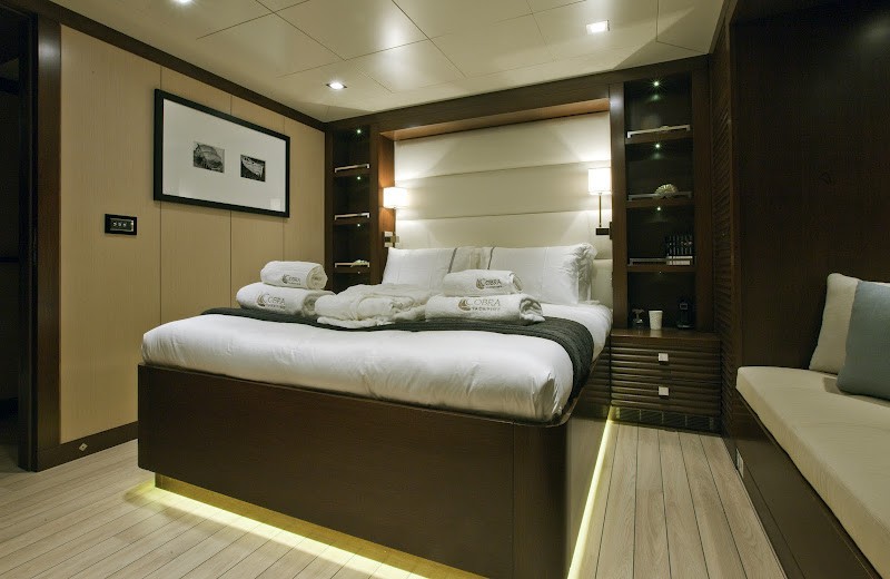 [45m-Yacht-INFINITY]-6045-26.jpg