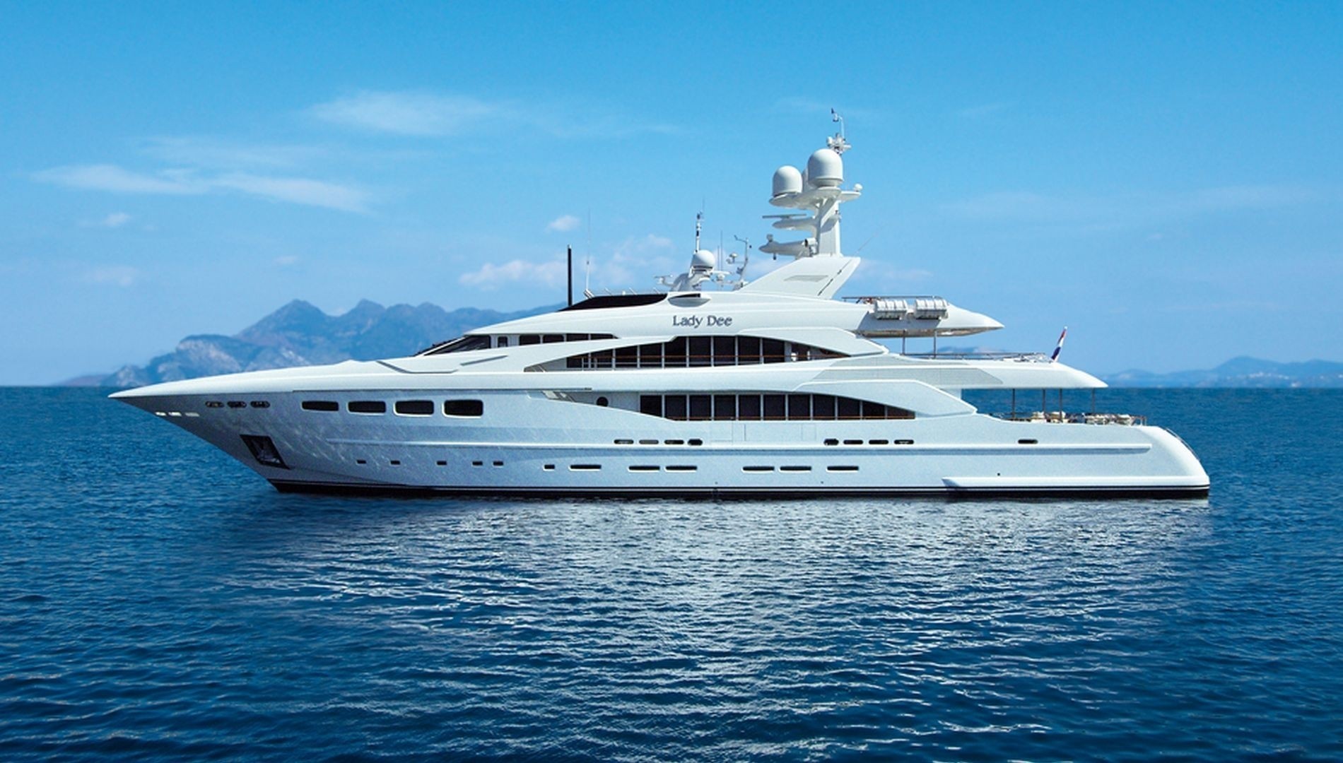 [47m-Yacht-LADY-DEE]-6287-11.jpg