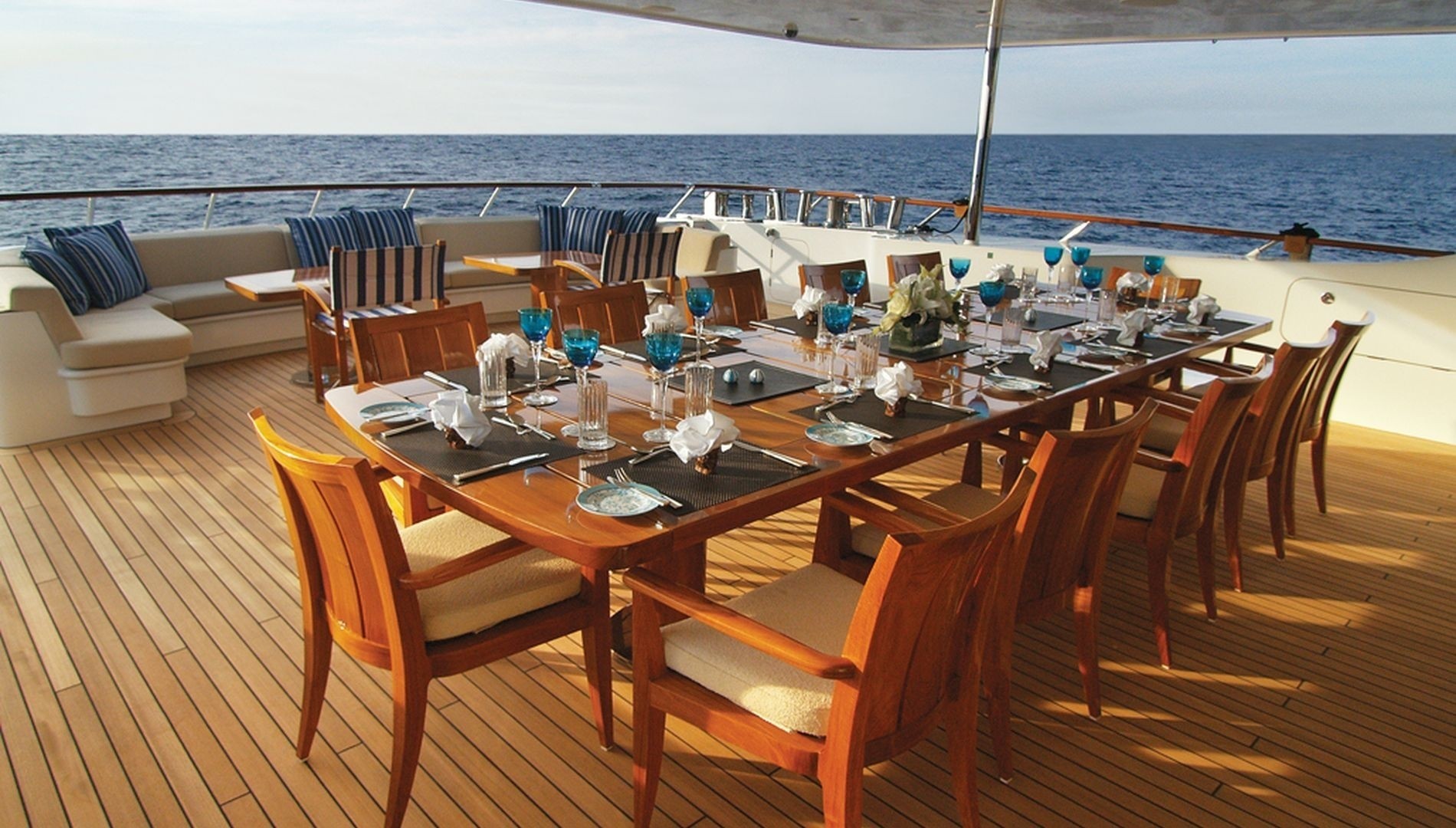 [47m-Yacht-LADY-DEE]-6287-13.jpg