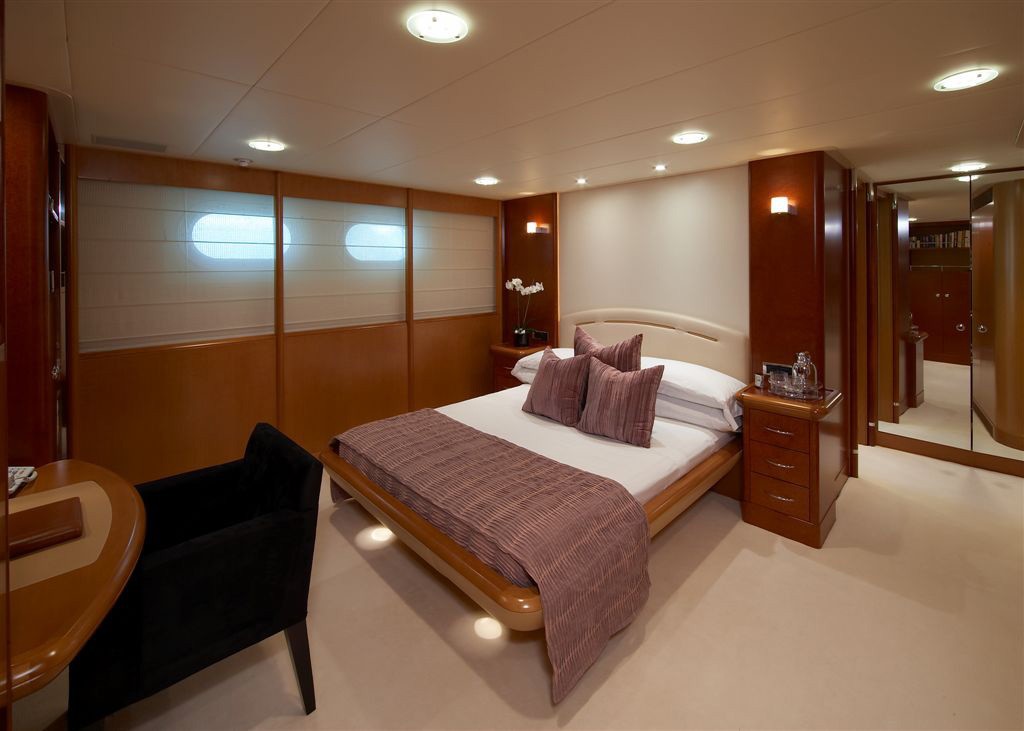 [48m-Yacht-CAROLINA]-6156-136.jpg