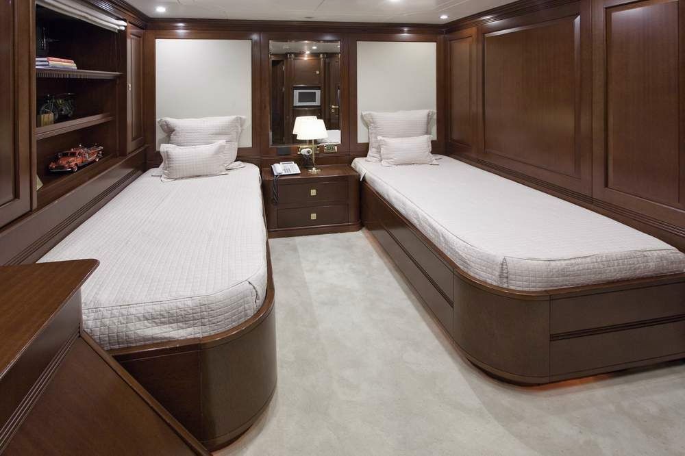 [49m-Yacht-AZTECA-II]-6041-28.jpg