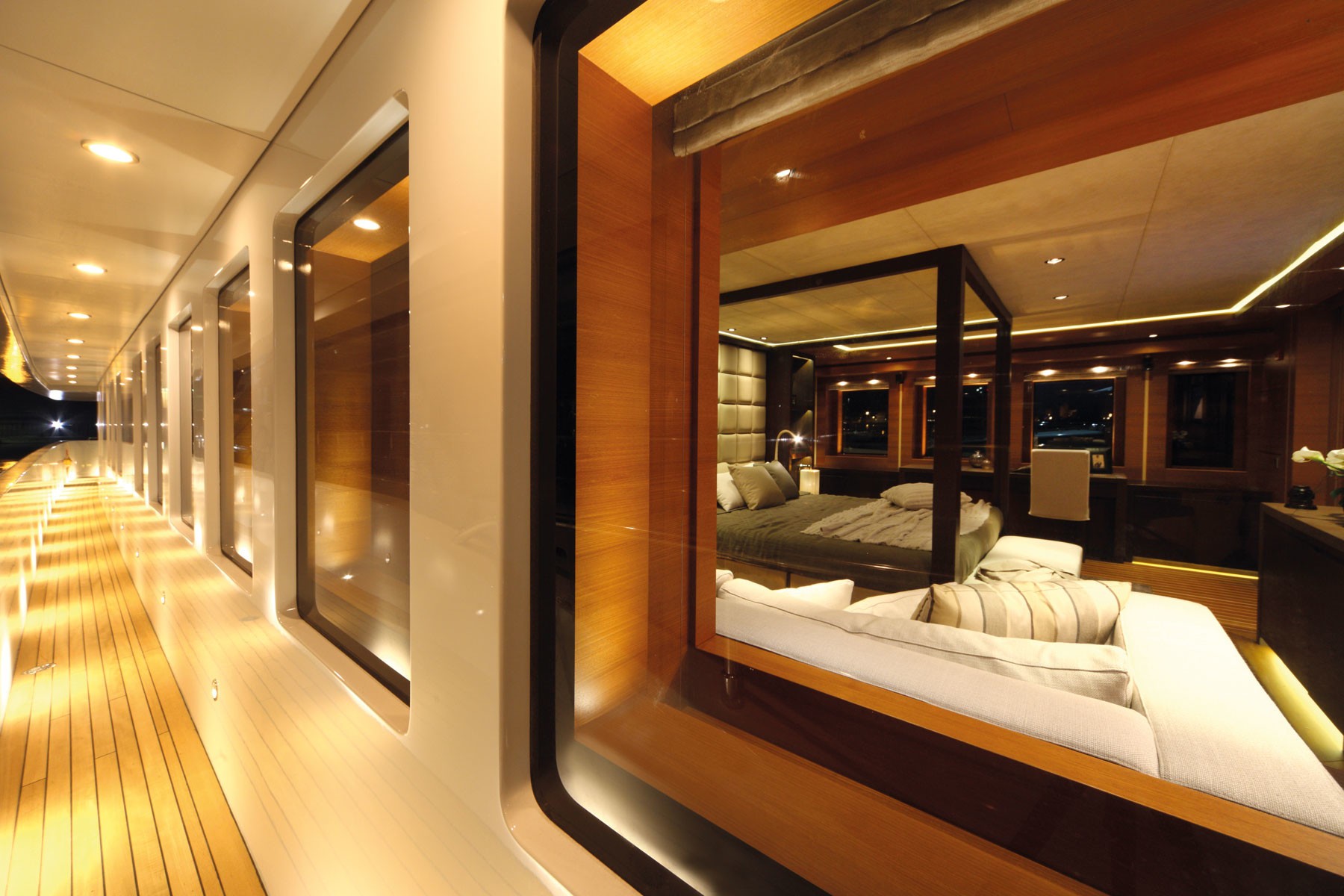 [49m-Yacht-ZALIV-III]-6472-106.jpg
