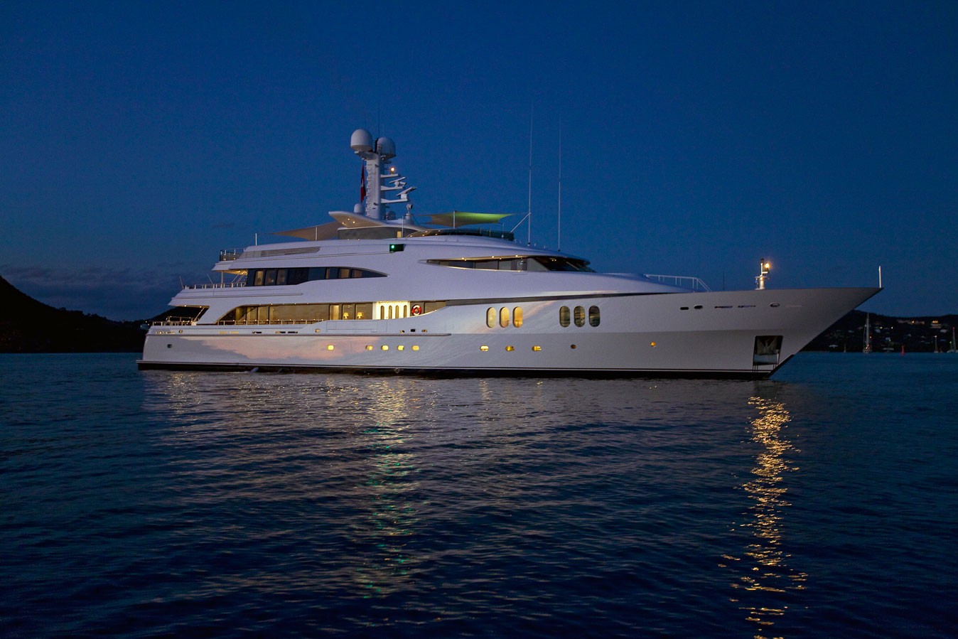 [57m-Yacht-DIAMOND-A]-6172-159.jpg