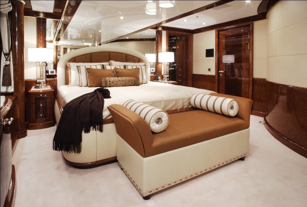 [61m-Yacht-DIAMONDS-ARE-FOREVER]-6527-190.jpg