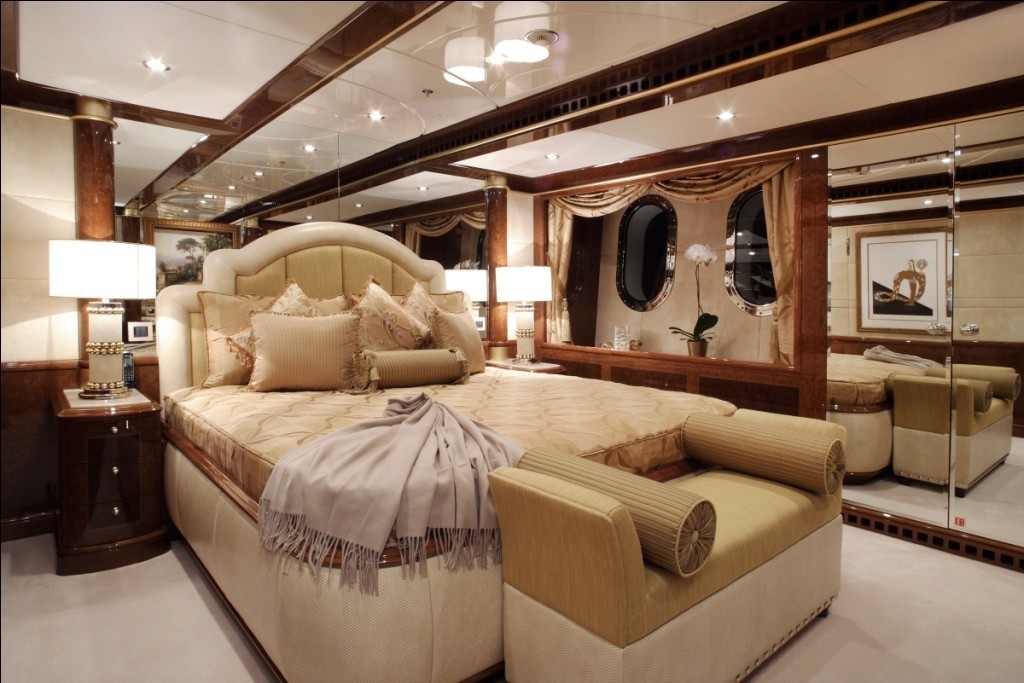 [61m-Yacht-DIAMONDS-ARE-FOREVER]-6527-215.jpg