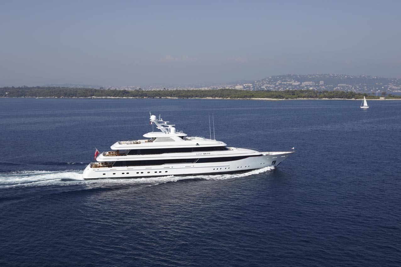 [63m-Yacht-LADY-BRITT]-6132-107.jpg