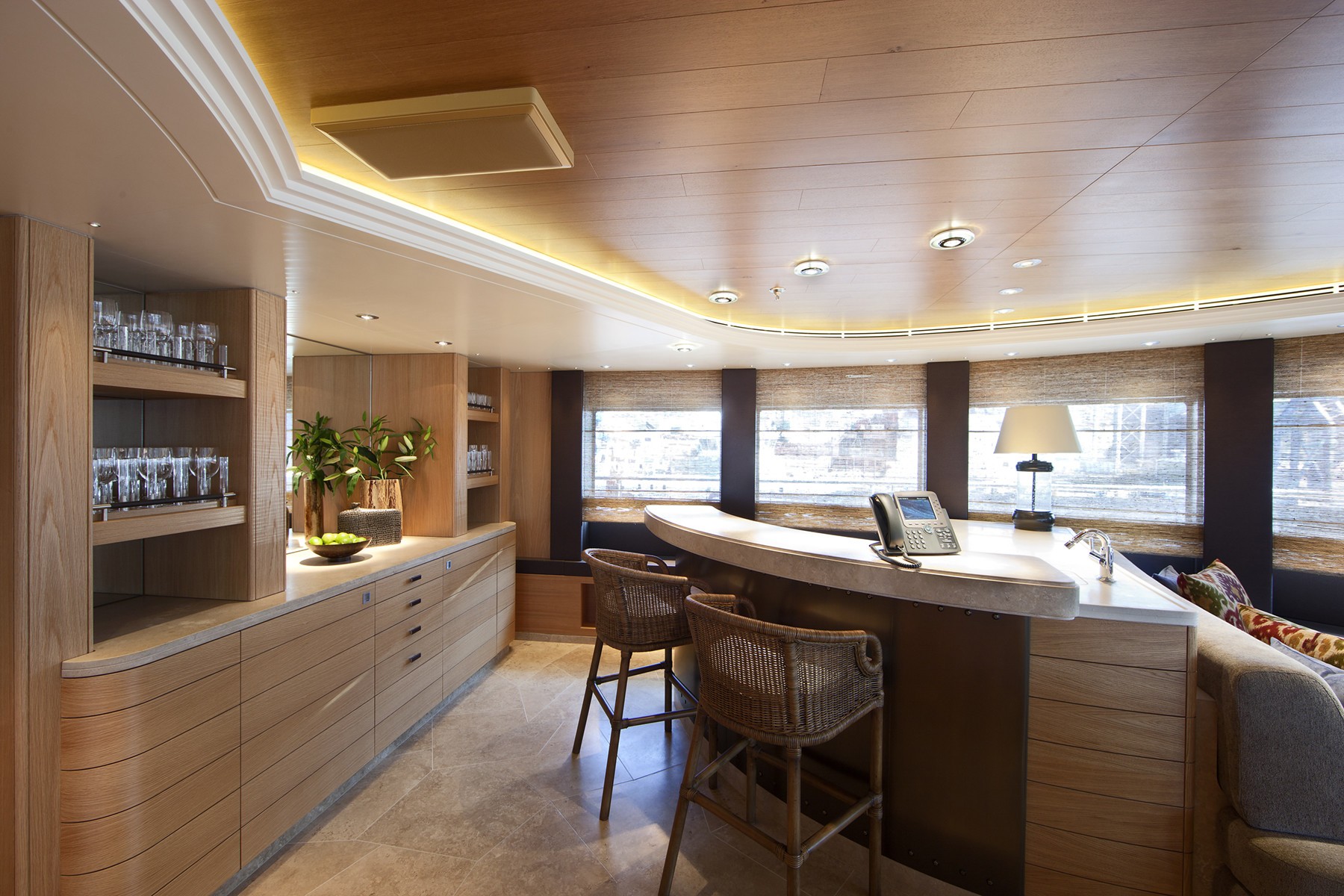 [73m-Yacht-NAIA]-6378-204.jpg