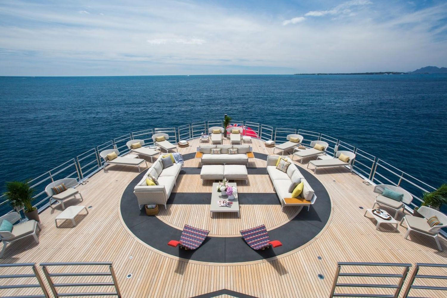 [73m-Yacht-NAIA]-6378-238.jpg