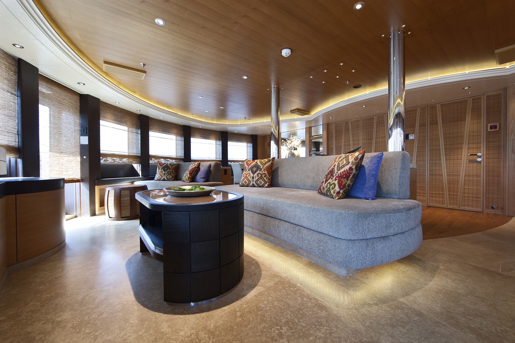 [73m-Yacht-NAIA]-6378-311.jpg