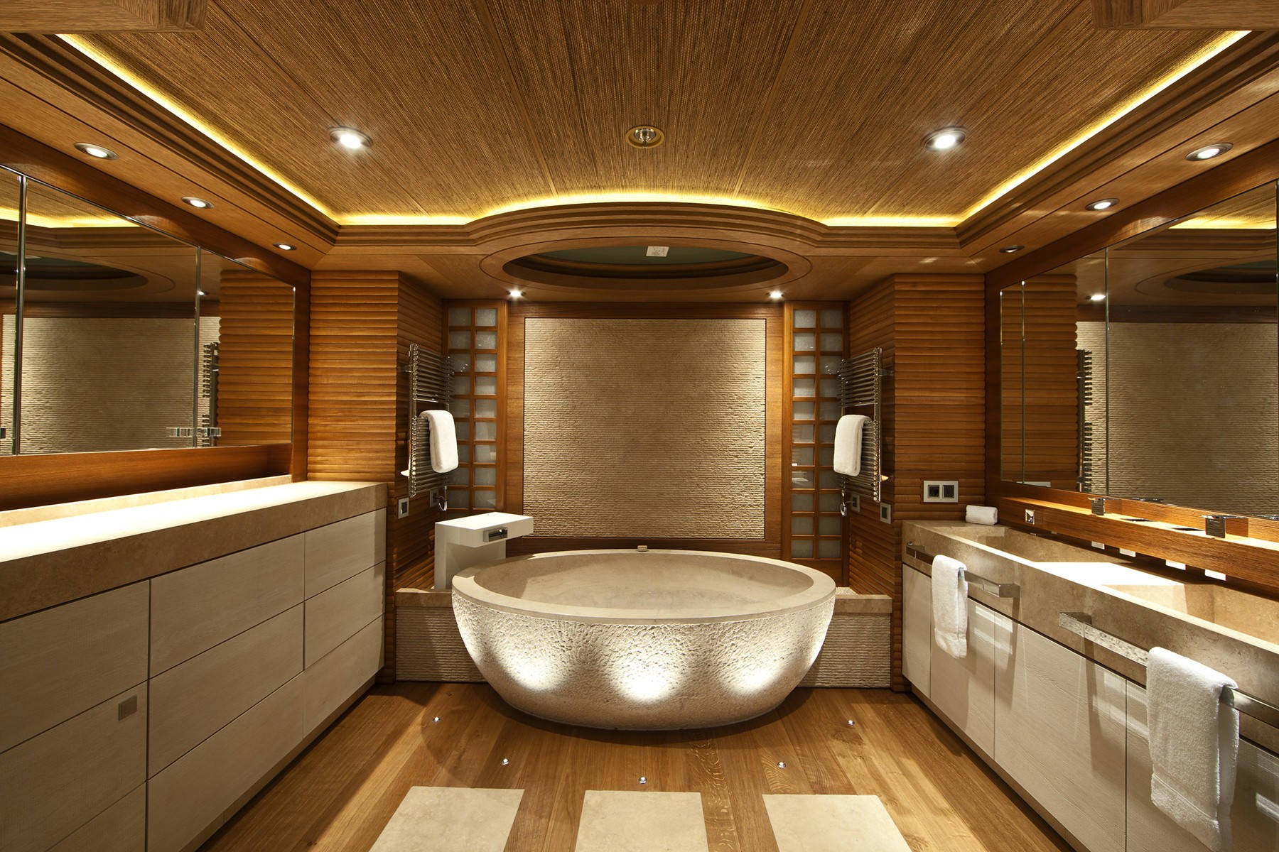 [73m-Yacht-NAIA]-6378-331.jpg