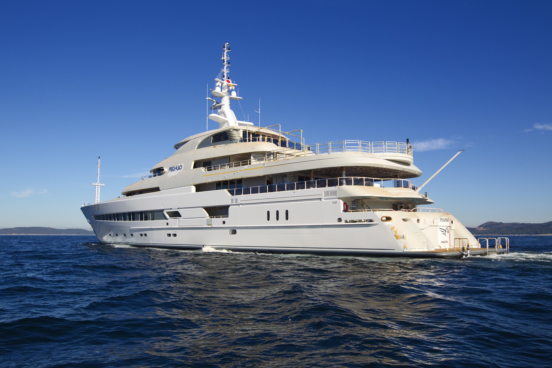 [73m-Yacht-NAIA]-6378-370.jpg