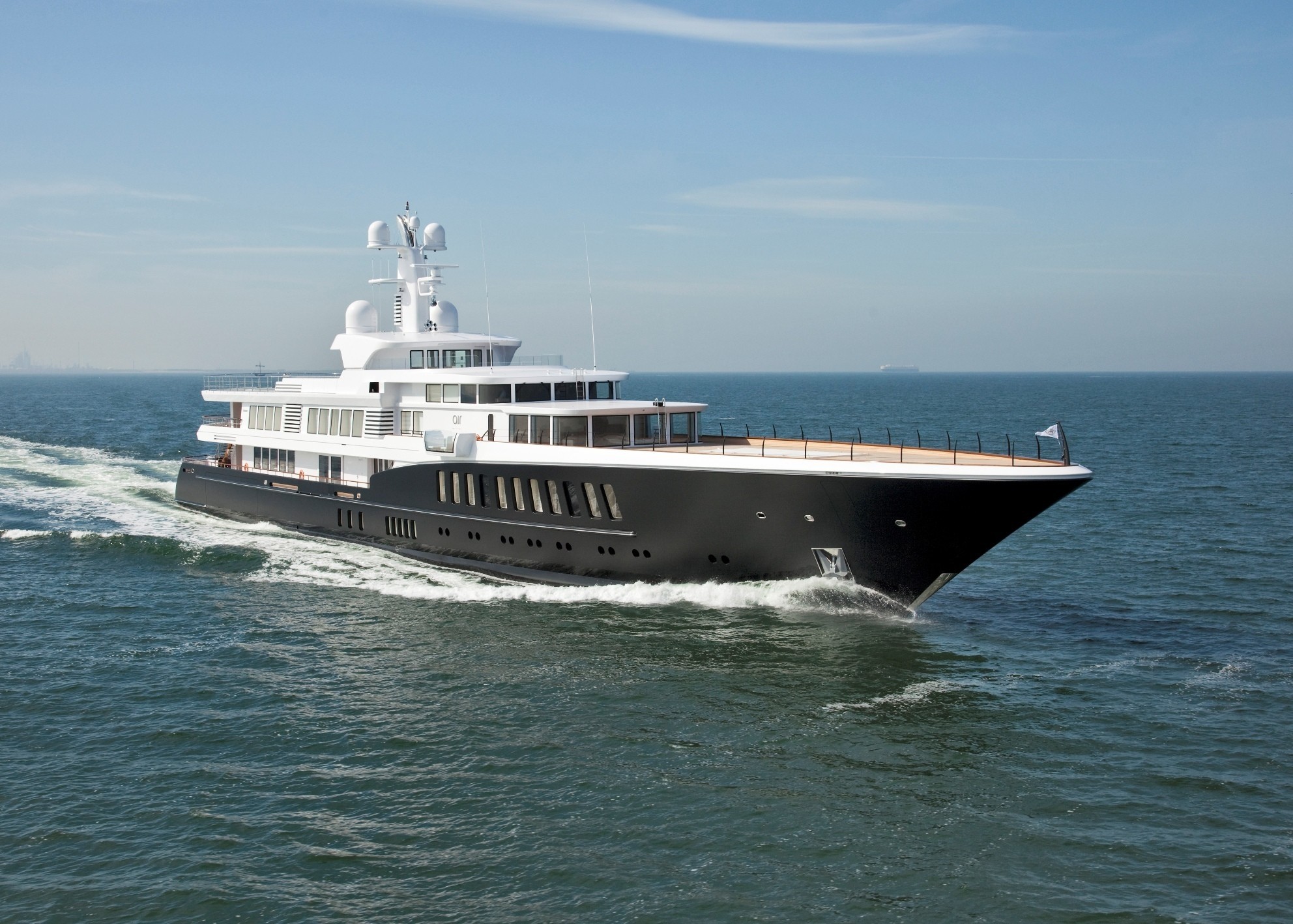 [81m-Yacht-AIR]-6185-111.jpg