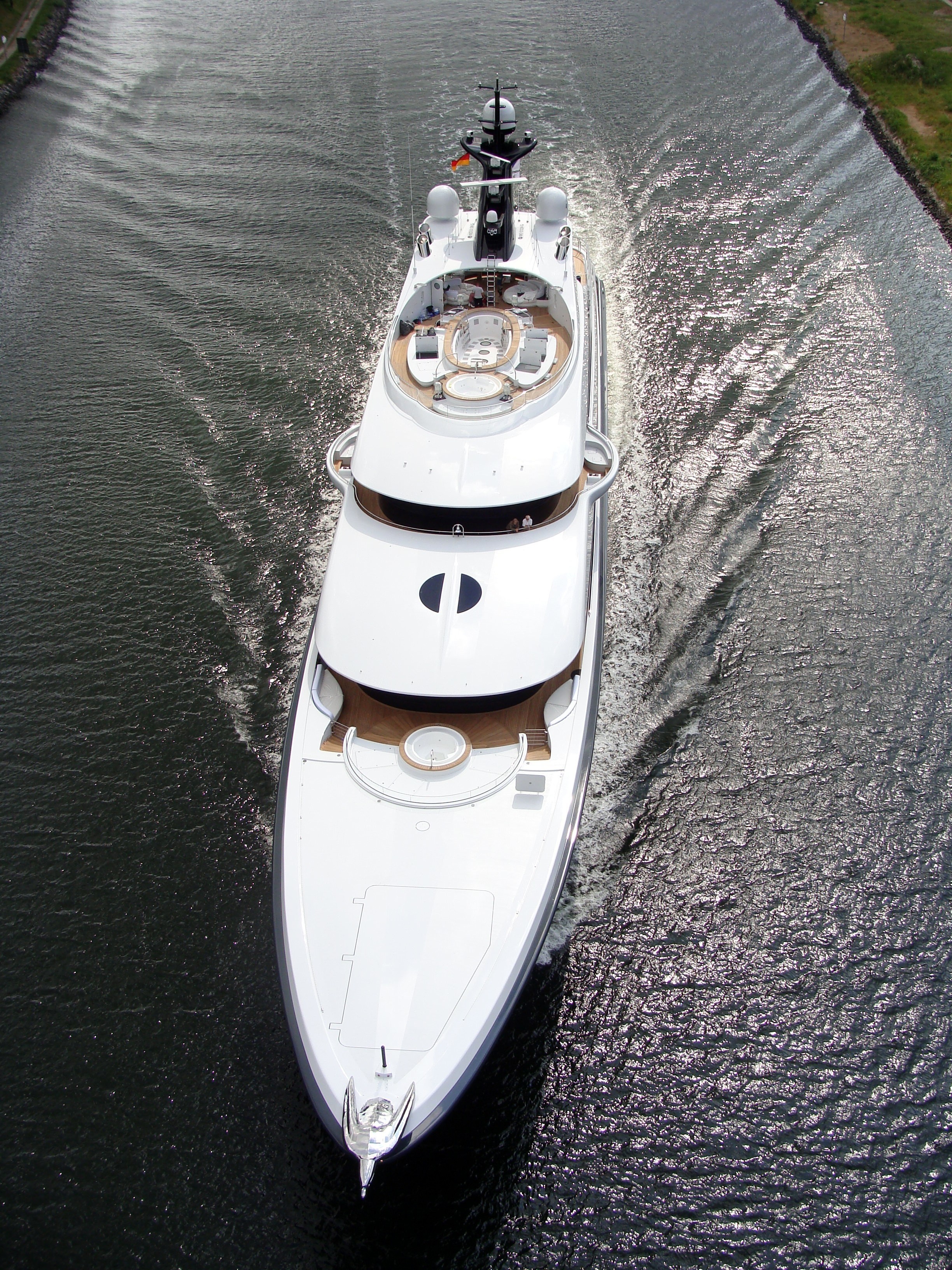 [90m-Yacht-PHOENIX-2]-6052-100.jpg