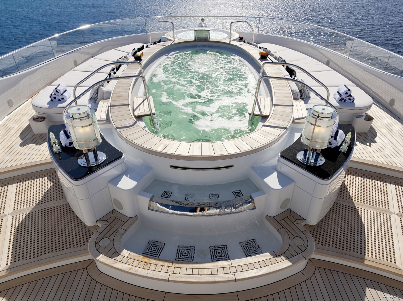 [90m-Yacht-PHOENIX-2]-6052-16.jpg