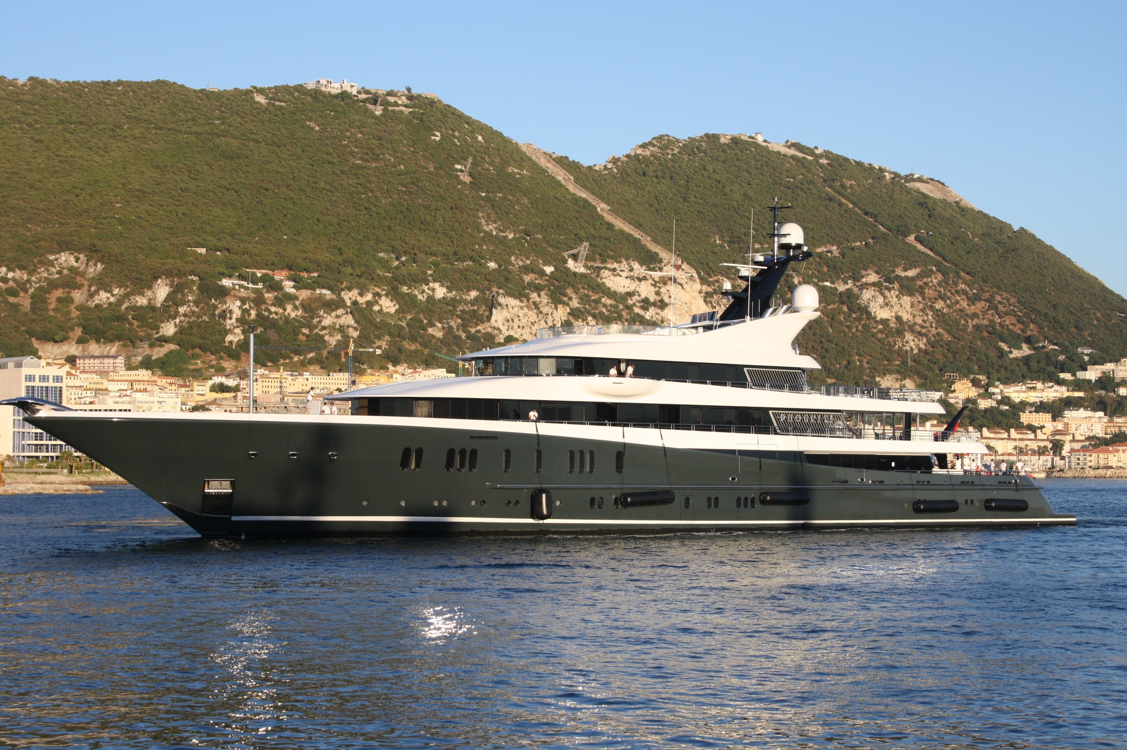 [90m-Yacht-PHOENIX-2]-6052-171.jpg