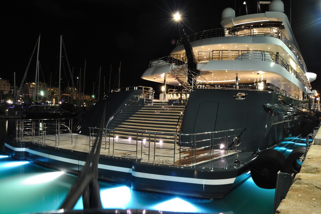 [90m-Yacht-PHOENIX-2]-6052-185.jpg