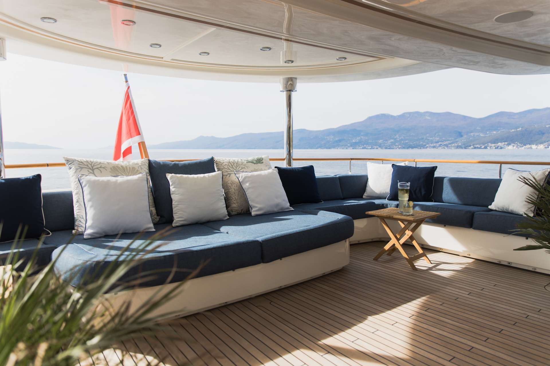[MOTOR-YACHT-LADY-TRUDY]-6350-2.jpg