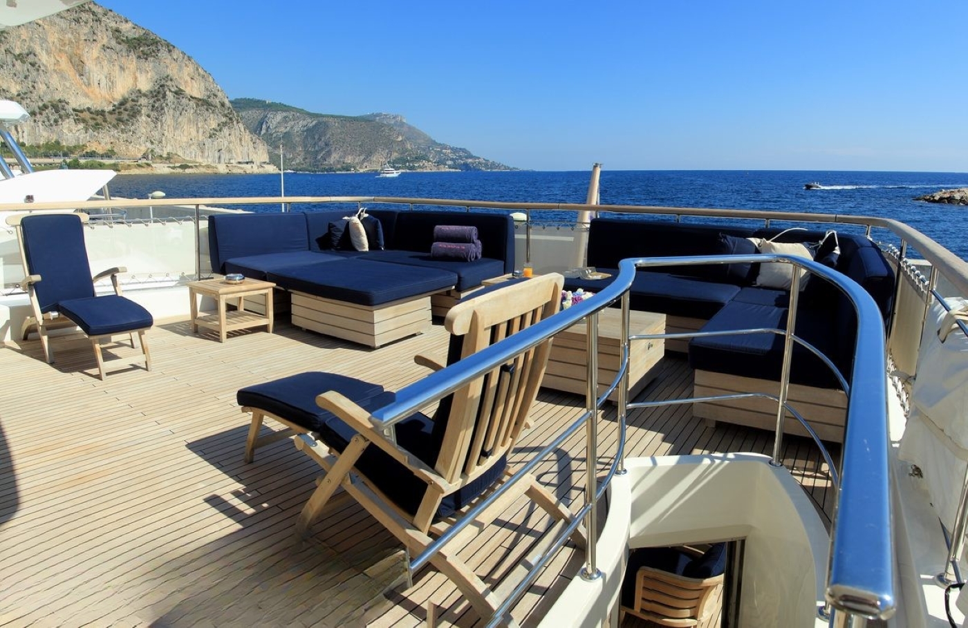 [MOTOR-YACHT-MIA-ROCCA-IX]-6457-8.jpg