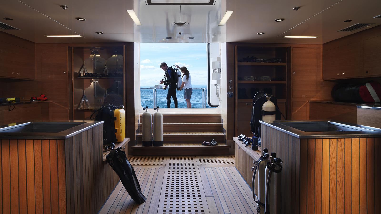 [MOTOR-YACHT-PEGASO]-6378-10.jpg