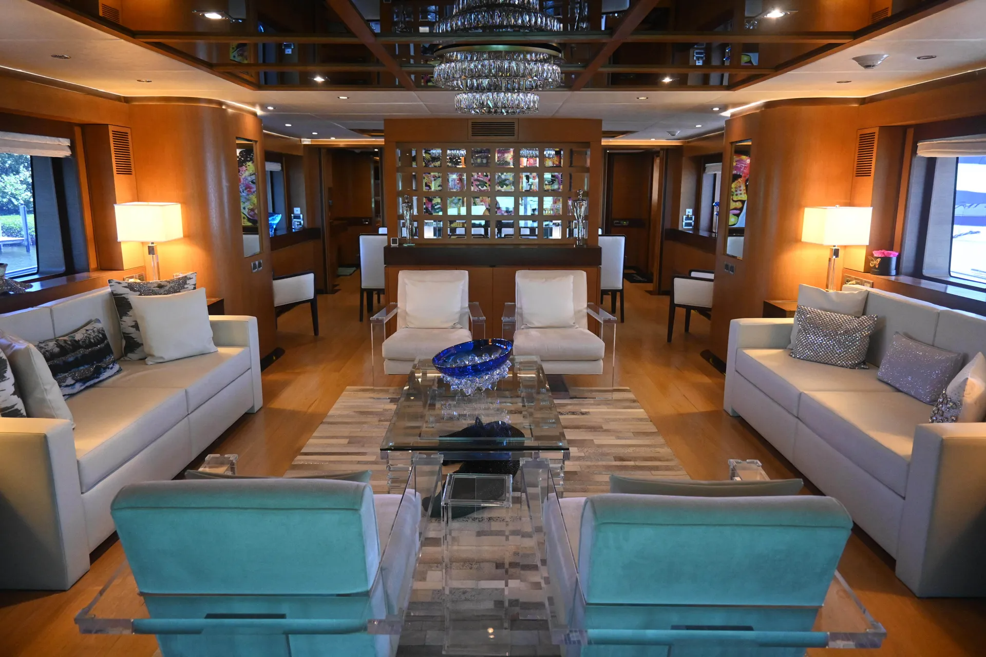 [MOTOR-YACHT-PRIMADONNA]-6080-4.png