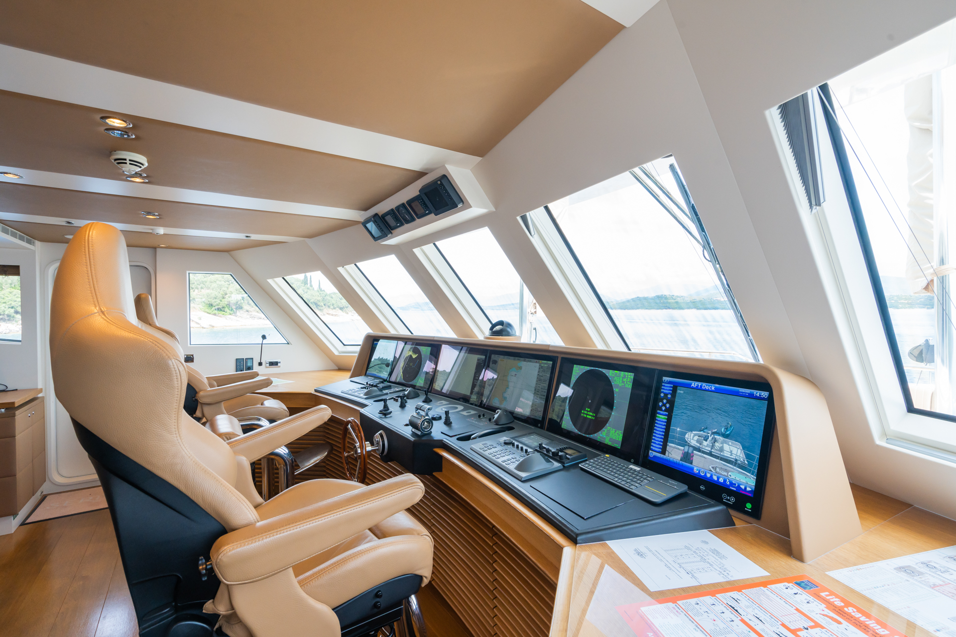 [MOTOR-YACHT-SOFIA-III]-6331-16.jpg