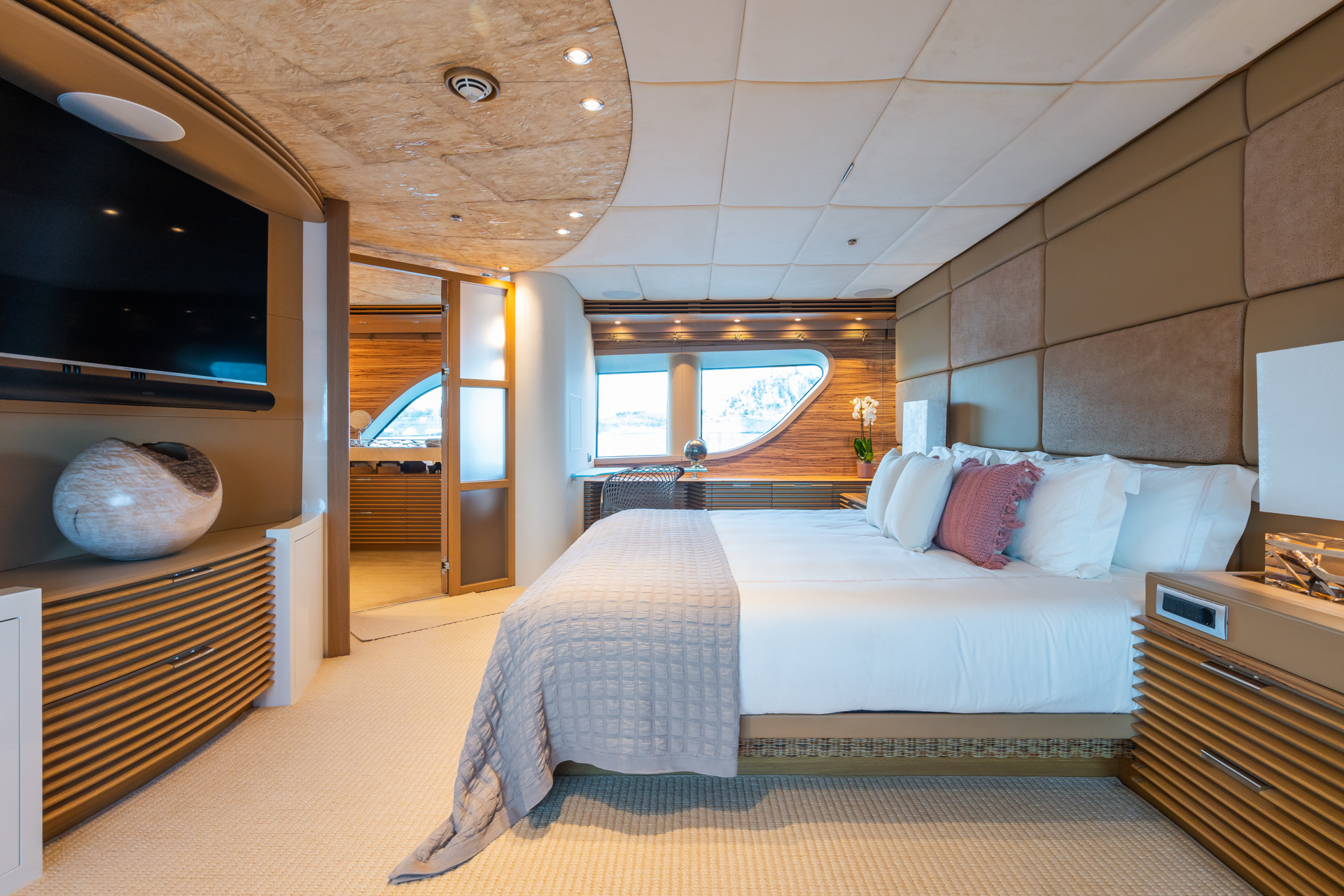 [MOTOR-YACHT-SOFIA-III]-6331-24.jpg