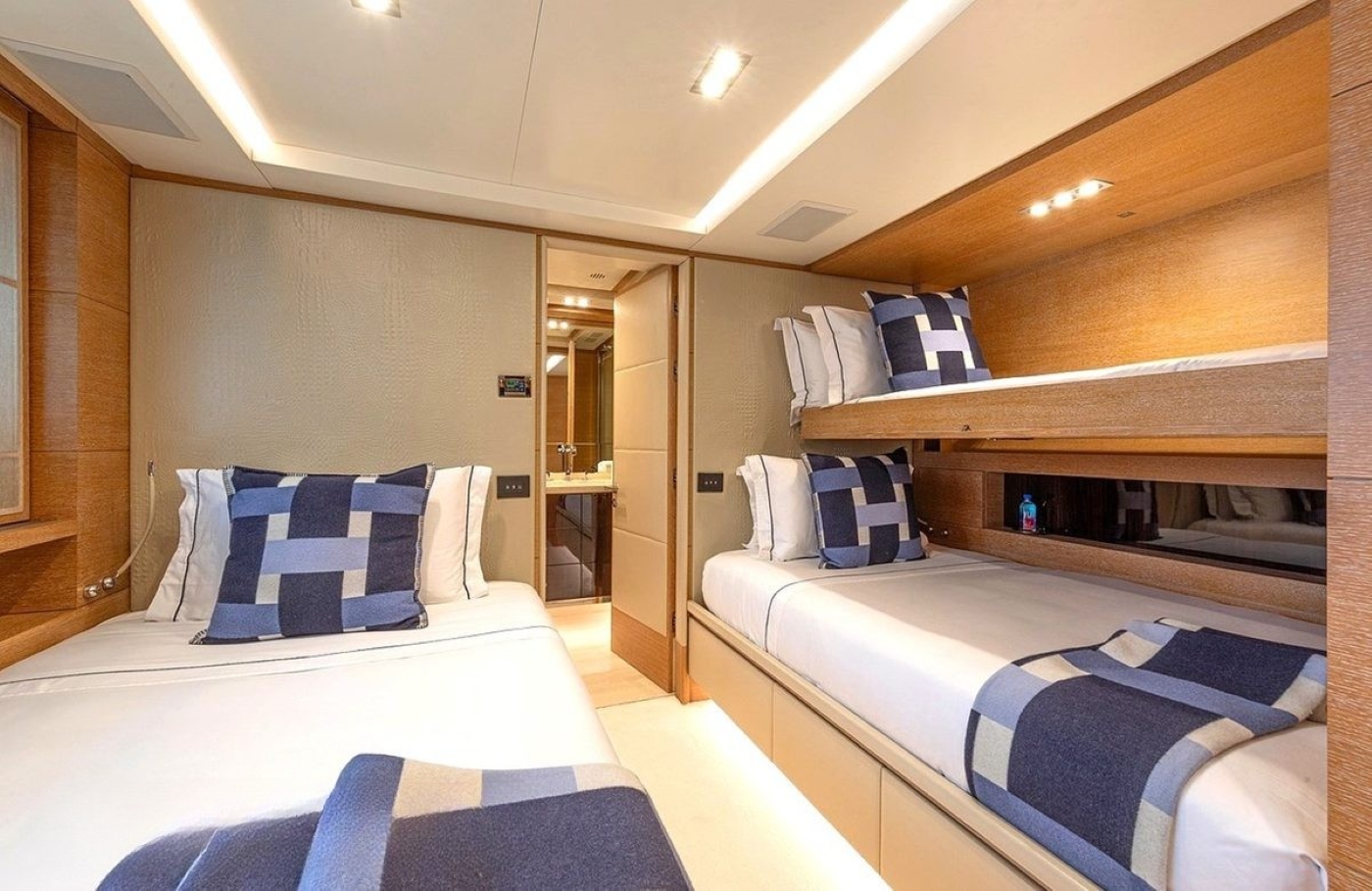 [MOTOR-YACHT-TOLD-U-SO]-6340-27.jpg