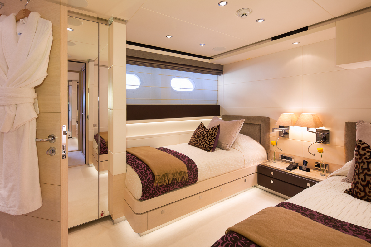 [MOTOR-YACHT-ZENTRIC]-6453-15.jpg