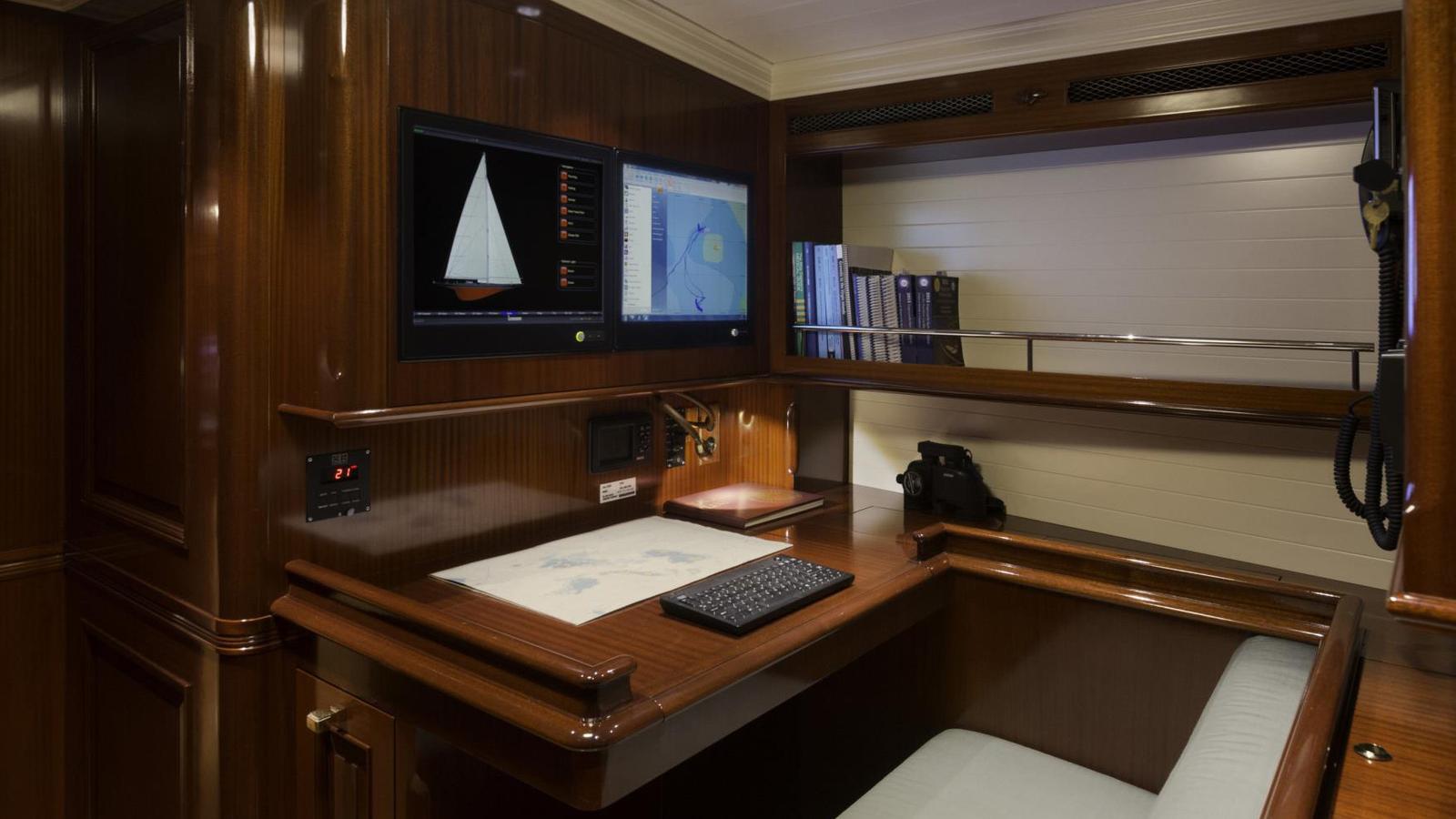 [SAILING-YACHT-RAINBOW]-6322-26.jpg