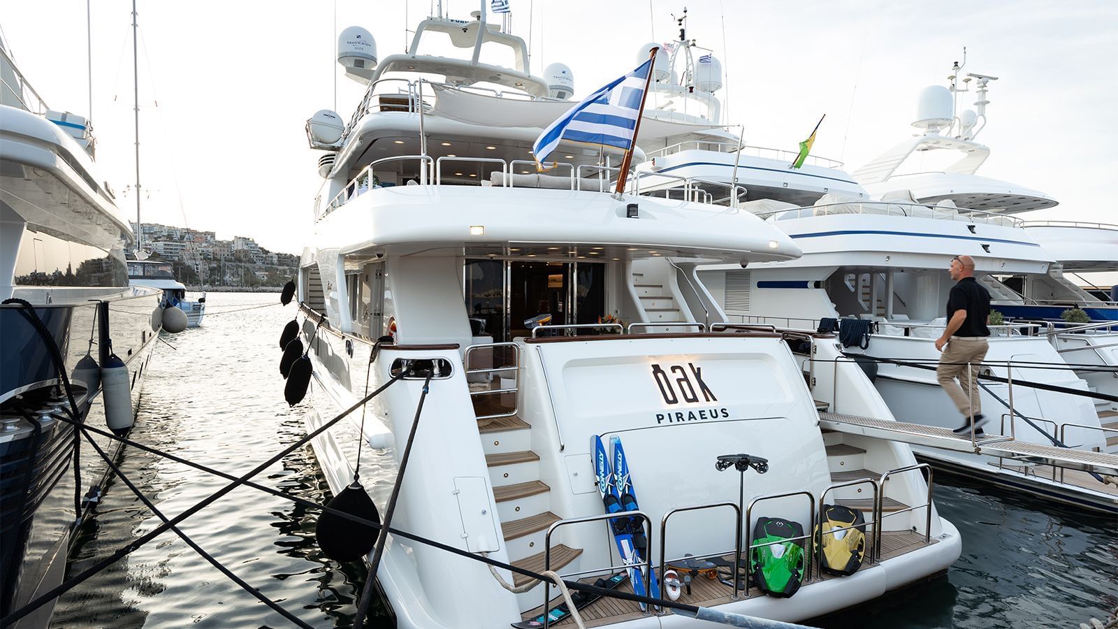 1.3 Super yacht OAK.jpg