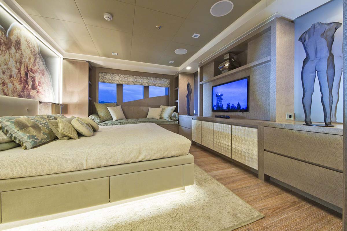 11-Liberty-ISA-master-stateroom.jpg