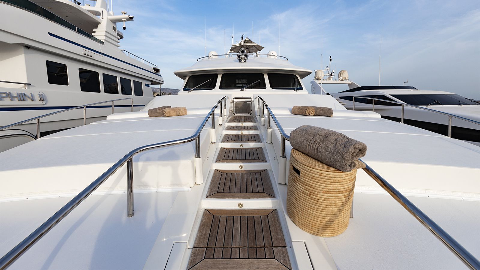 2.3 Foredeck.jpg