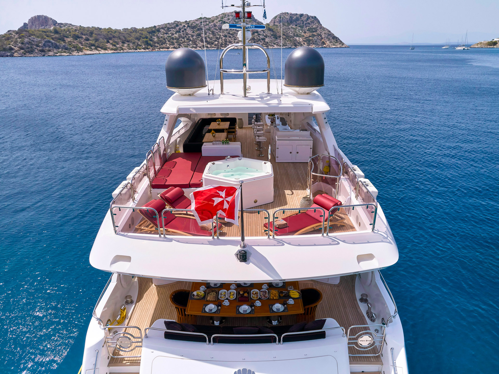 2.7 Sun deck arial view.jpg