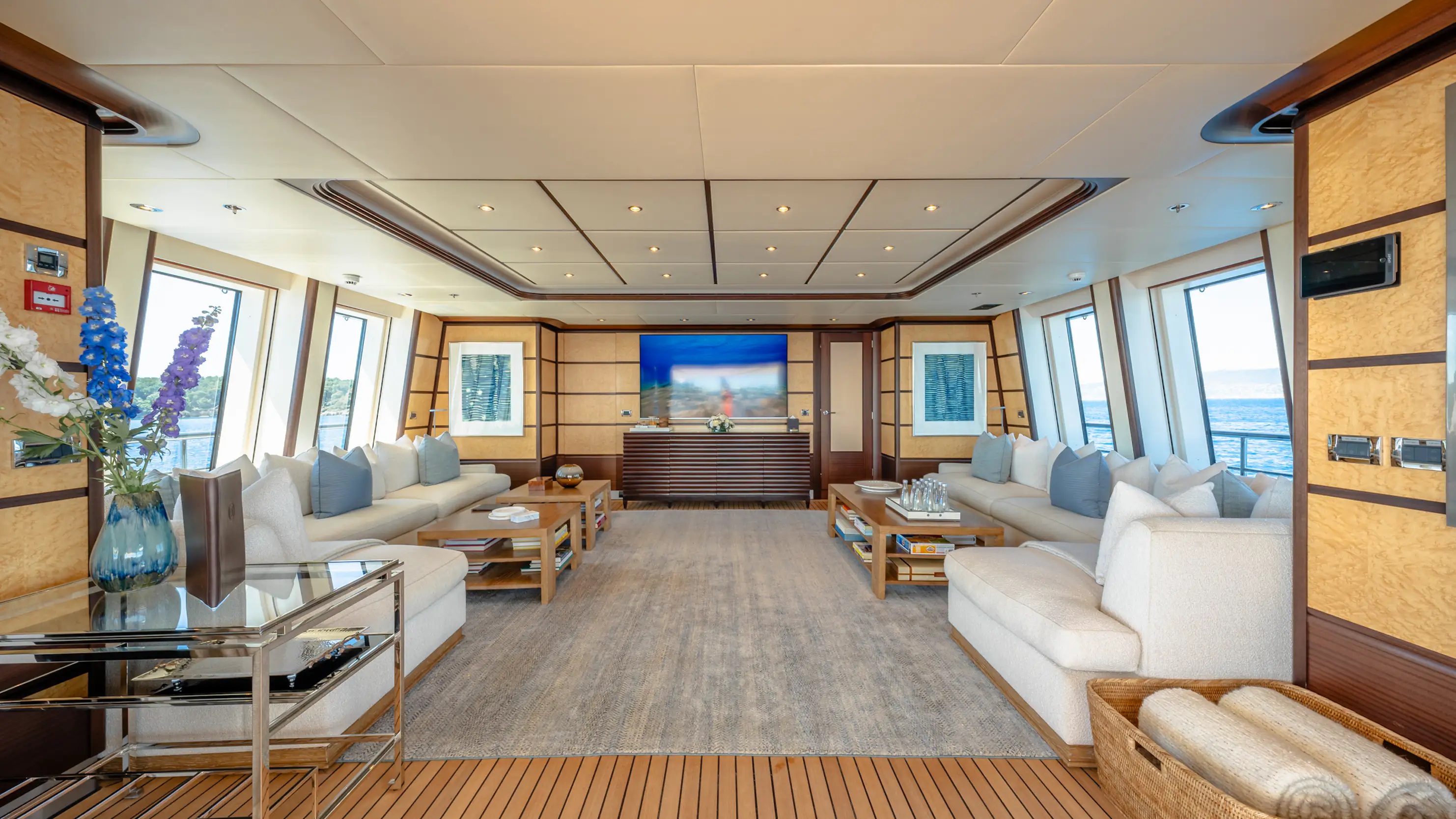 303 Salon on Bridge deck.jpg