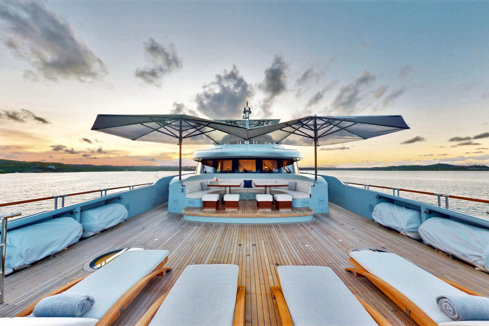 47 Fore deck.jpg