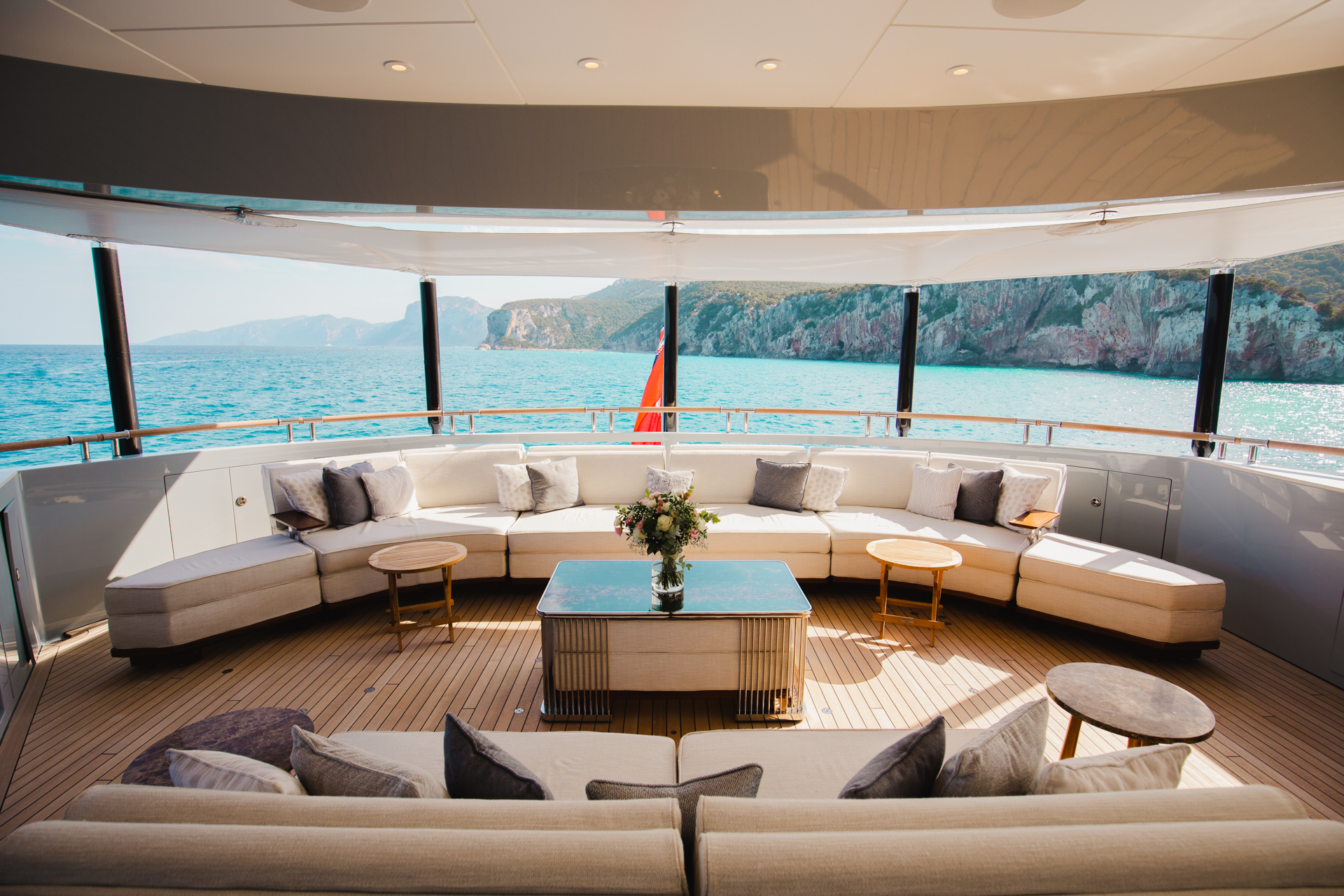 51 Deck Dining aft 2.jpg