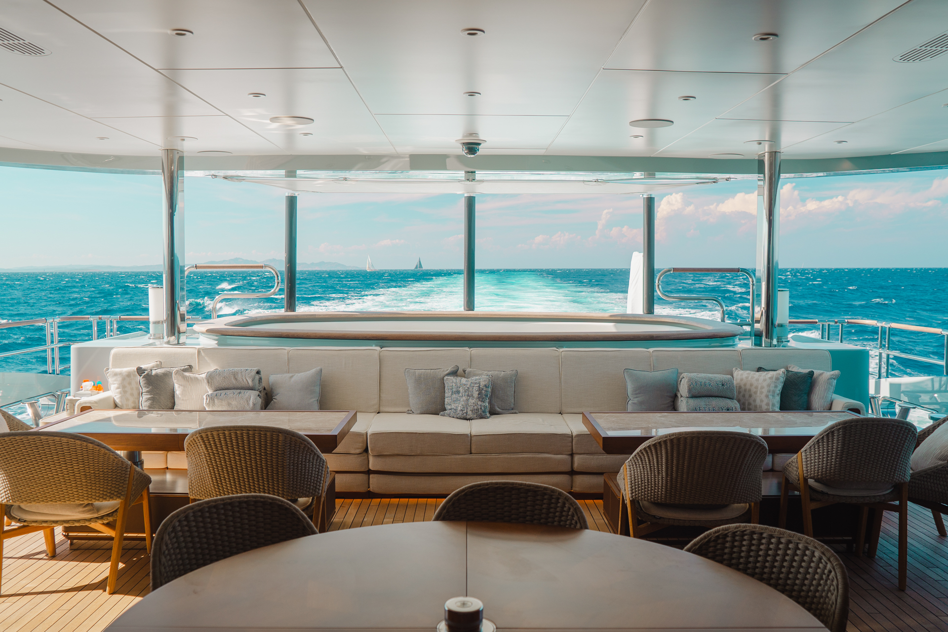51 Deck Dining aft 3.jpg