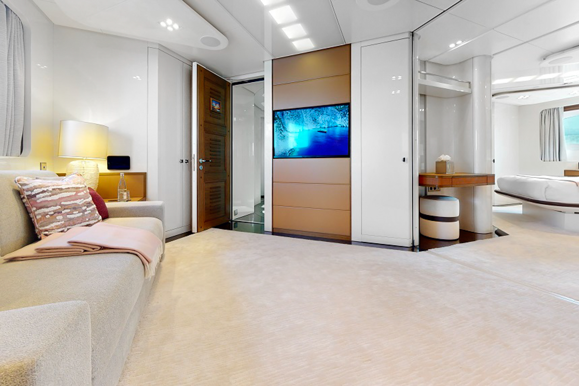 95 Twin Cabin 2.jpg
