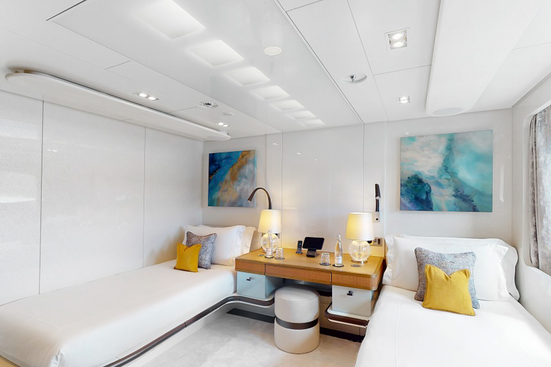 95 Twin Cabin 3.jpg