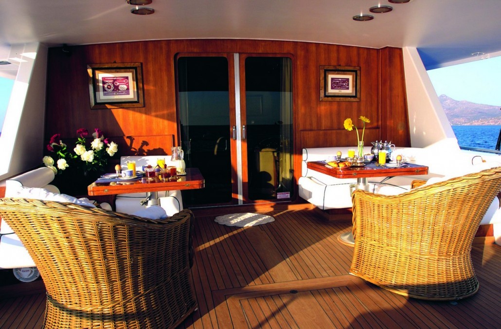 Aft deck breakfast.jpg