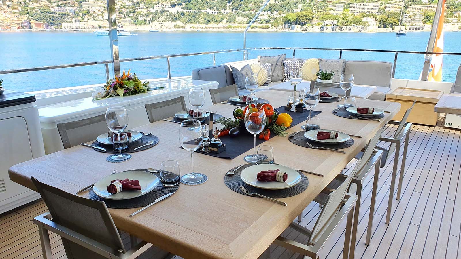 Alfresco dining 2.jpg